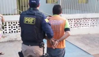 Um dos homens presos pela PRF em Valença