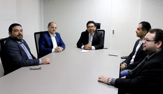 Encontro no Tribunal de Justiça com arquitetos