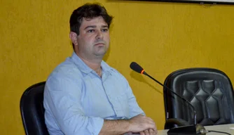 Secretário de saúde de Parnaíba, Leonardo Correia.