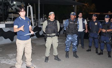 Operação Vila Bairro apreende motos e faz abordagens na zona Norte de Teresina