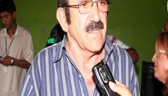 Ex-prefeito Assis Cipriano