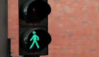 Semáforo para pedestres.