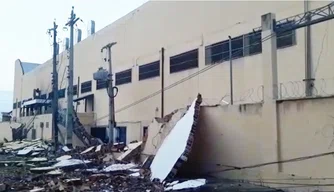 Muro do Carvalho destruído pelo temporal