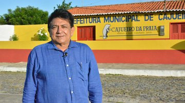 Cajueiro da Praia: Prefeito Dr. Girvaldo vai gastar quase meio milhão com luminárias 