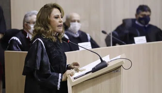 Conselheira Lilian Martins, em discurso.