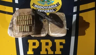 PRF apreende cerca de R$ 900 mil em drogas na cidade de Parnaíba.