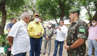 Dr. Pessoa acompanha Exército em operação em combate à dengue em Teresina