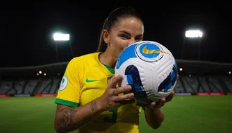 Seleção Feminina vence da Argentina na estreia da Copa América