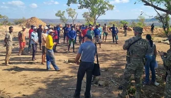 Trabalhadores que atuam em pedreiras são resgatados no Piauí.