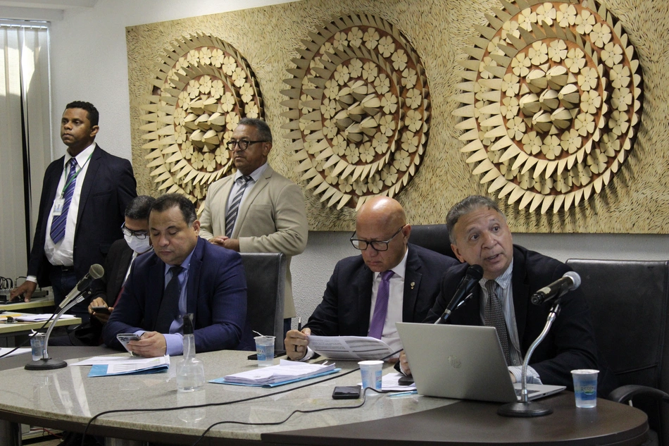 Reunião realizada na Alepi para apresentação do controle financeiro do Piauí.