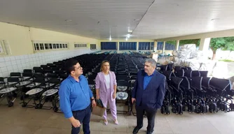 Projeto "Passo a Frente" entrega 1.351 equipamentos de locomoção no interior do Piauí.