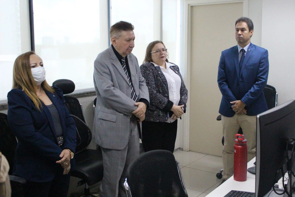 Corregedor-geral realiza visita à 5ª Vara Cível de Teresina