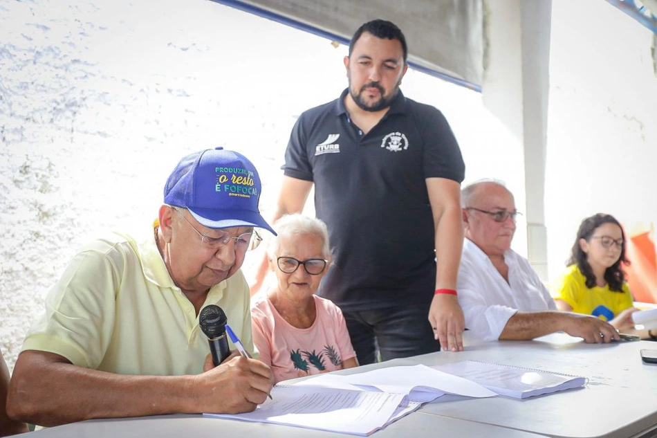 Prefeito Dr. Pessoa assinar Ordem de Serviço pavimentação asfáltica na zona Norte