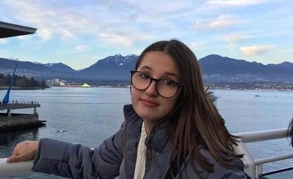 Isabele Guimarães morta com um tiro disparado pela amiga.