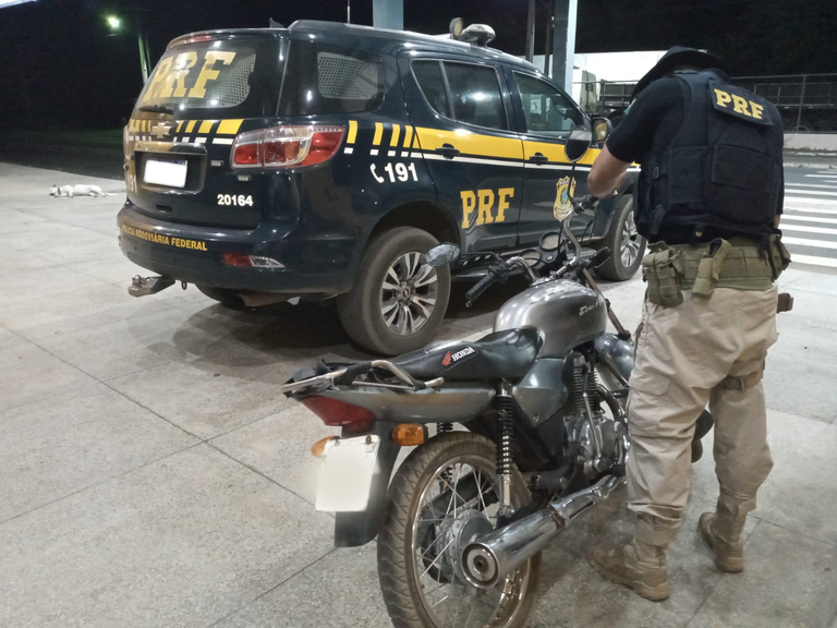 PRF-PI recupera motocicletas roubadas em Valença e Bom Jesus.