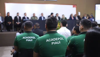 Polícia Civil faz aula inaugural do curso de delegados e agentes no Piauí