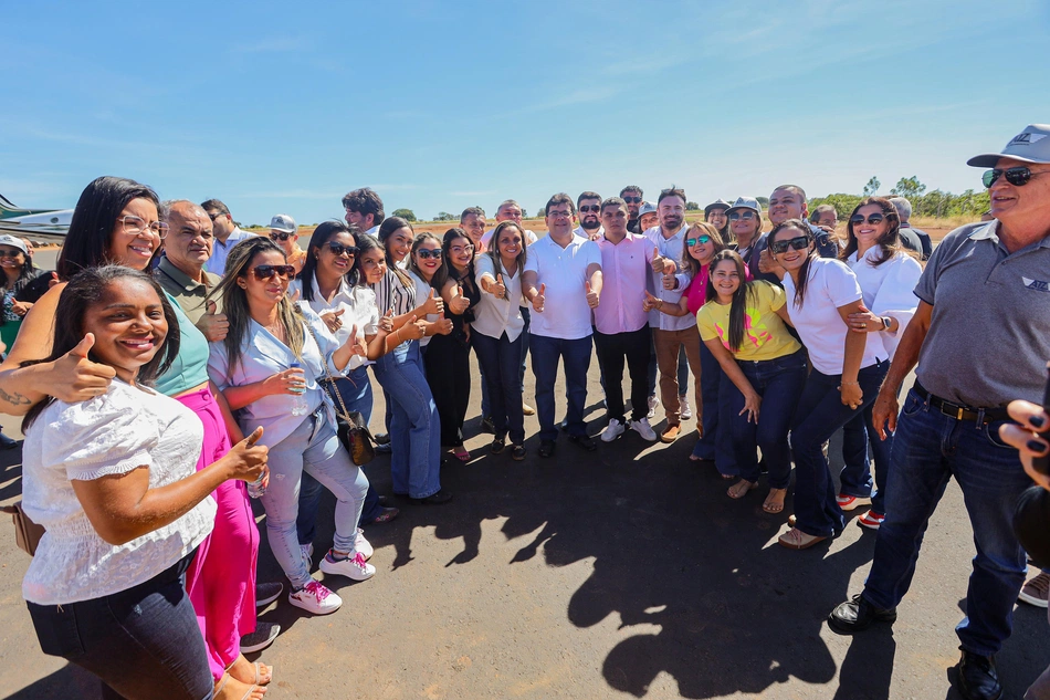 Rafael Fonteles inaugura pista de pouso e decolagem do aeroporto de Uruçuí