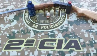 Polícia Militar prende suspeito por porte ilegal de arma de fogo em Esperantina