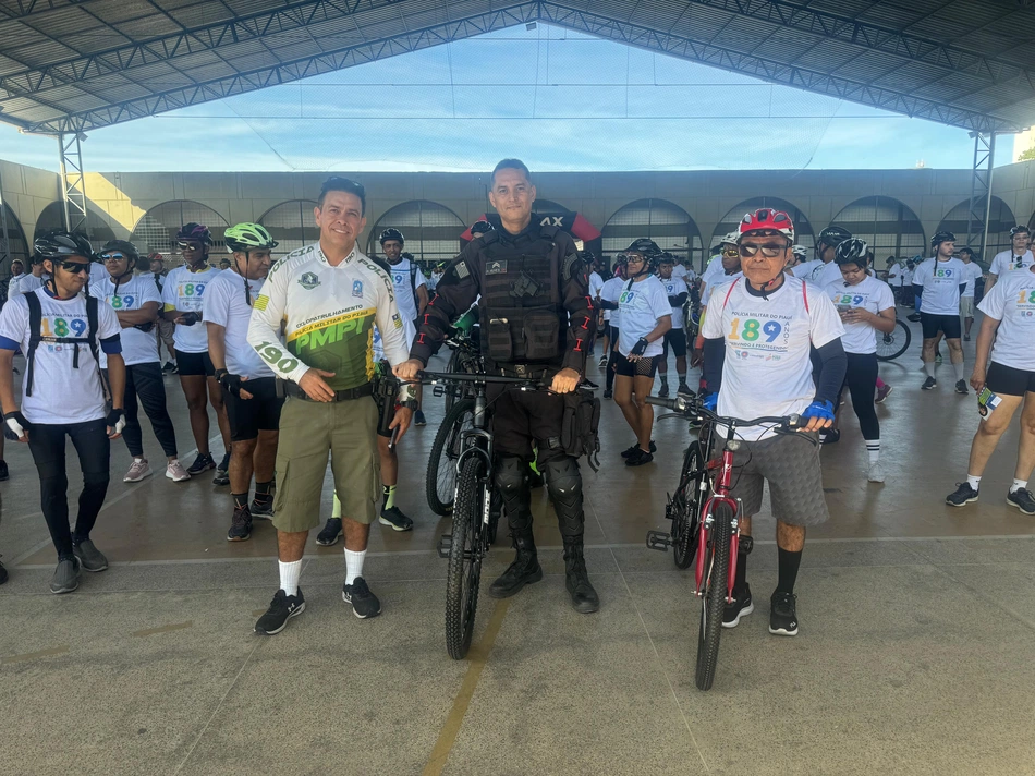 Polícia Militar do Piauí celebra 189 anos com pedalada em defesa do meio ambiente