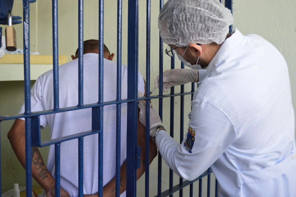 Vacinação contra varicela na Penitenciária Irmão Guido