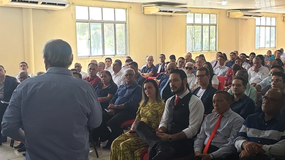 Sílvio Mendes em evento da Frente Evangélica por Teresina