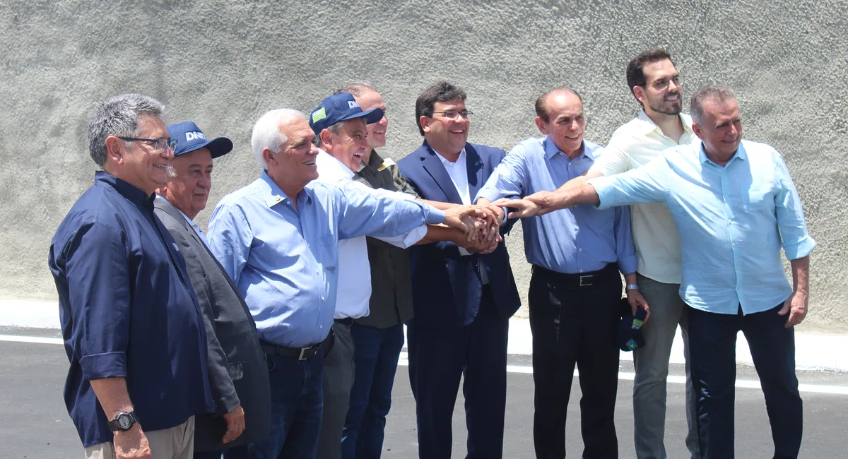 Inauguração do rebaixamento da Avenida João XXIII