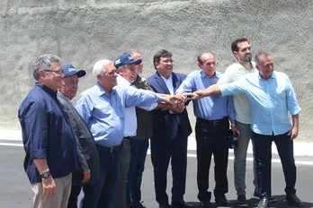 Rafael Fonteles inaugura rebaixamento da Avenida João XXIII