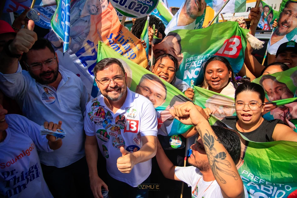 Fábio Novo faz caminhada na zona Leste de Teresina e apresenta propostas para saúde