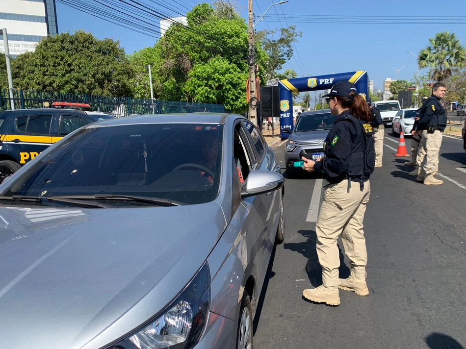 PRF lança ação para promover a paz no trânsito com foco em pedestres e motociclistas