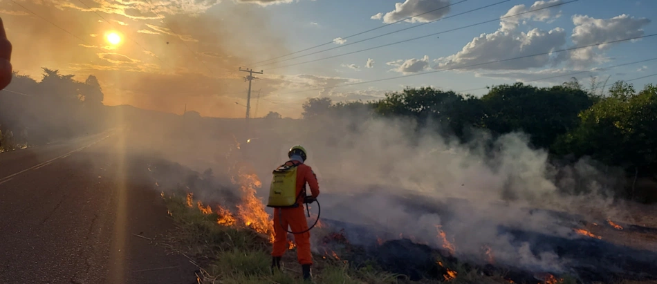 Combate a incêndio