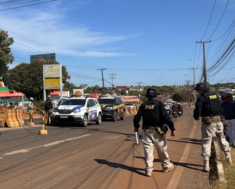 Homem é preso após esconder veículo envolvido em acidente na BR-343 em Altos