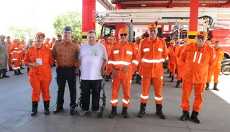 Corpo de Bombeiros participa de projeto de arborização na sede do CBMEPI