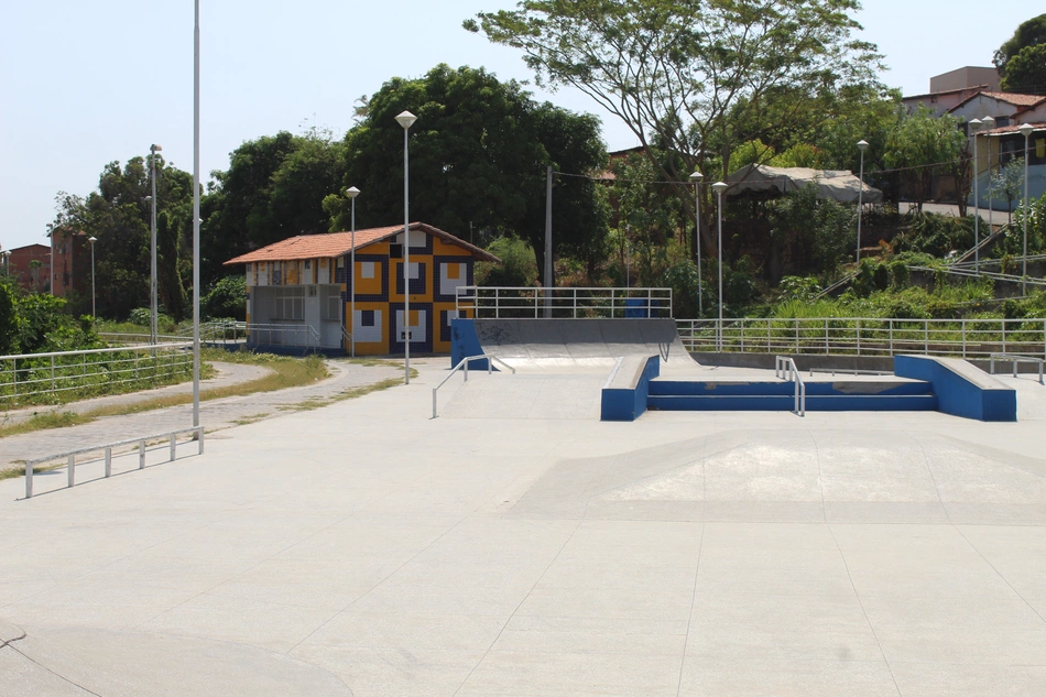 Dr. Pessoa visita obras na Vila da Paz