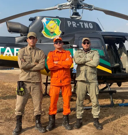 Corpo de Bombeiros do Piauí combate incêndio florestal em Curimatá