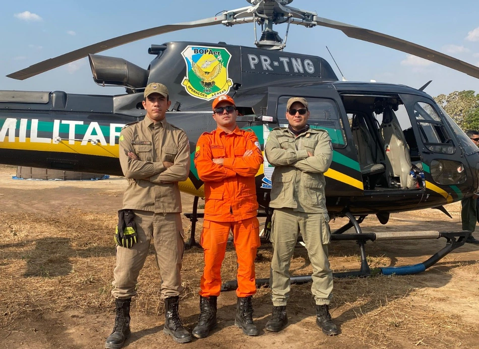 Equipe de combate a incêndios florestais no Piauí