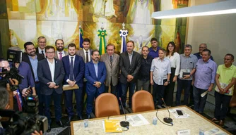 Reunião das equipes de transição