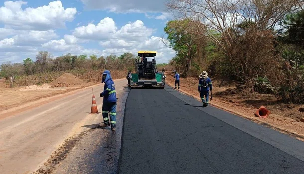 Governo do Piauí inicia pavimentação asfáltica na zona rural de Piripiri