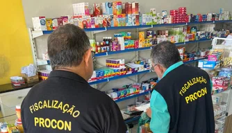 Procon realiza fiscalização em onze farmácias de Cocal