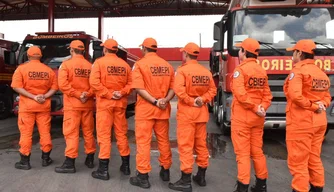 Novo uniforme dos Bombeiros Militares do Piauí