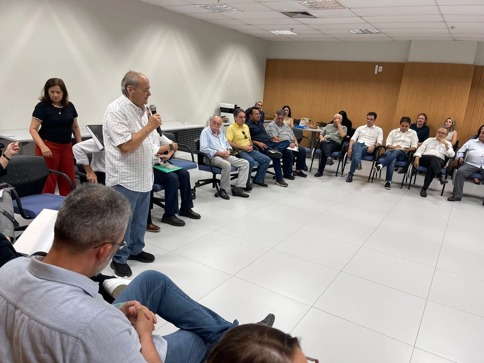 Prefeito eleito Sílvio Mendes se reúne com órgãos públicos nesta terça-feira