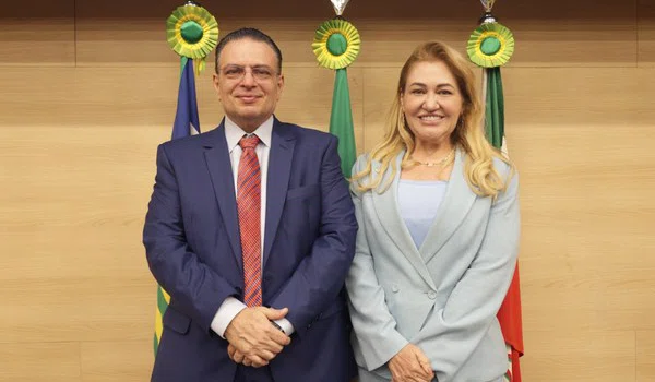 Simone Pereira (MDB) e Gessivaldo Isaías (Republicanos)