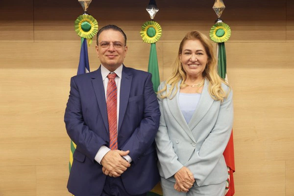 Simone Pereira (MDB) e Gessivaldo Isaías (Republicanos)