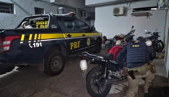 PRF recupera motocicleta adulterada