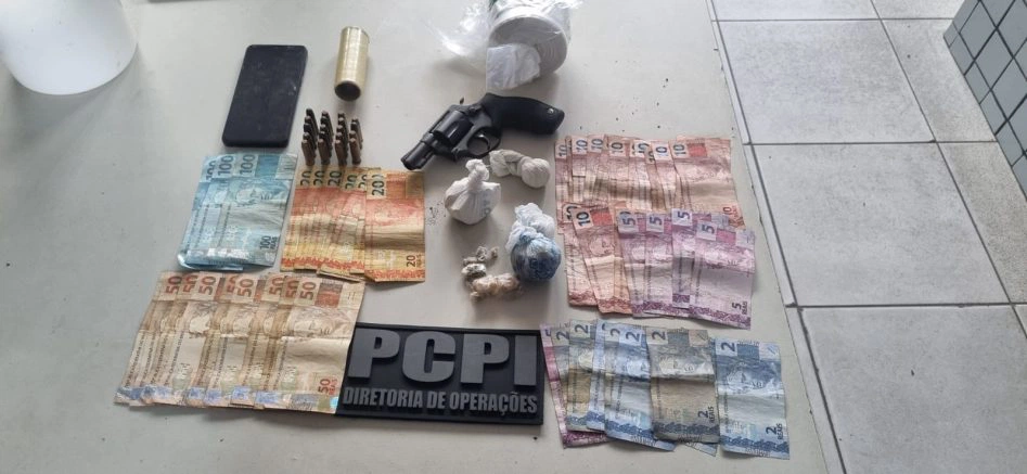 Materiais apreendidos pela Polícia Civil