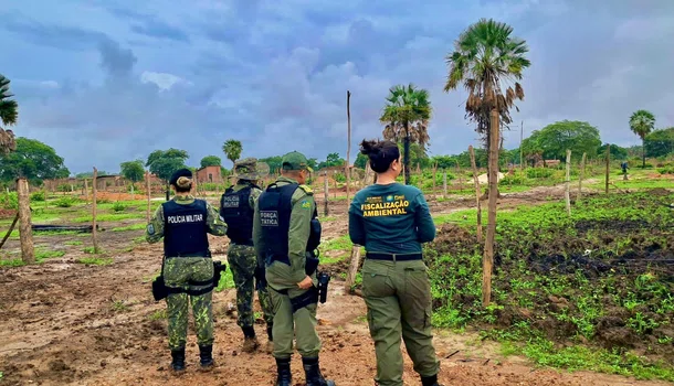 Polícia Ambiental em fiscalização de perfuração irregular de poços na zona Norte de Teresina