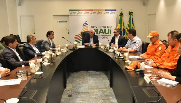 Gabinete de Crise durante reunião