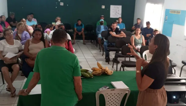 Reunião com agricultores familiares em Esperantina