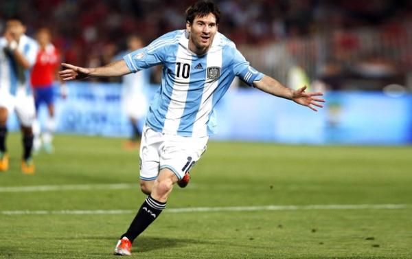 Messi vem reeditando na seleção argentina o ótimo desempenho sempre mostrado no Barcelona (Imagem:Reuters)