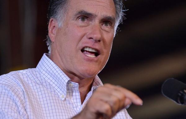 O candidato republicano à presidência dos EUA, Mitt Romney, discursa nesta quarta-feira (22) em Bettendorf. Iowa(Imagem:Reprodução)
