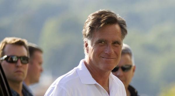 O candidato republicano à presidência dos EUA, Mitt Romney, faz campanha neste domingo (26) em Wolvesboro, New Hampshire(Imagem:Reprodução)